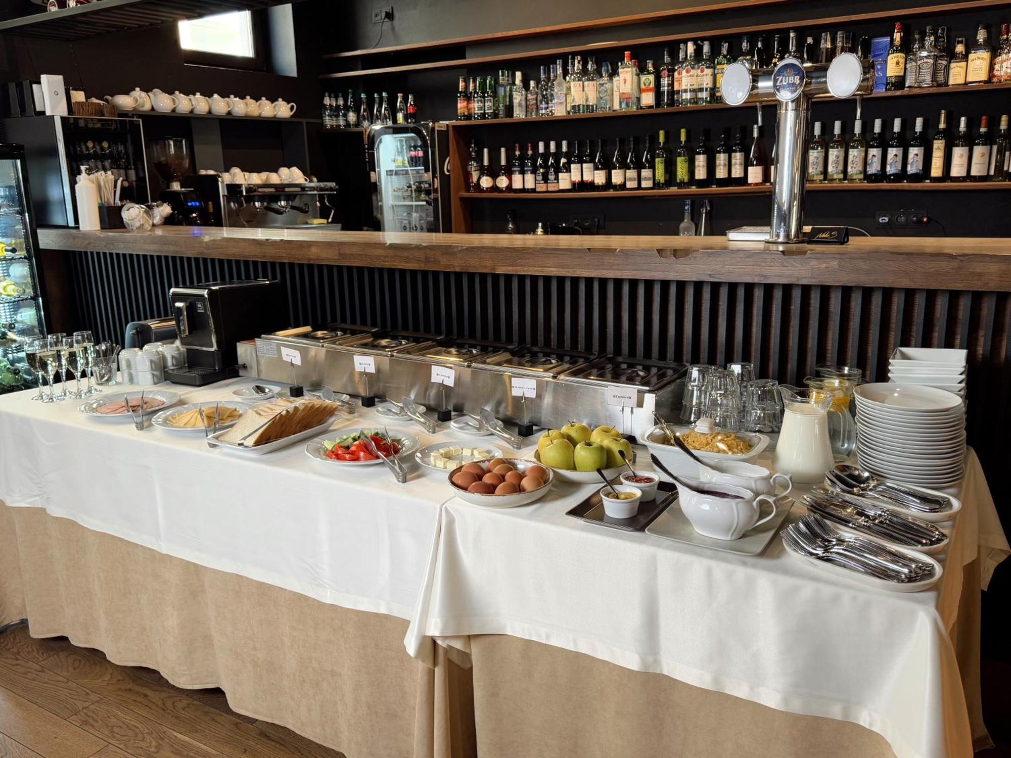 Nebos & Restaurant 3* Iwano-Frankiwsk